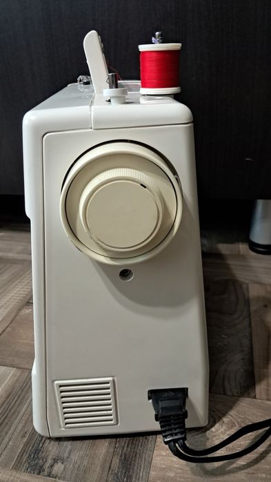 Mașină de cusut Privileg