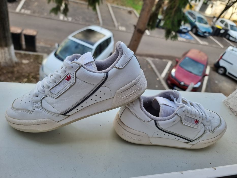 Adidasi Adidas Continental 80 marime 38