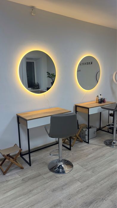 Сдам место для визажиста либо бровиста