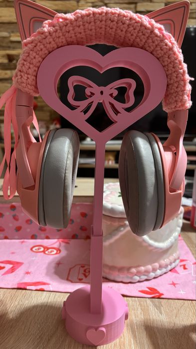 Headphone Stand Heart