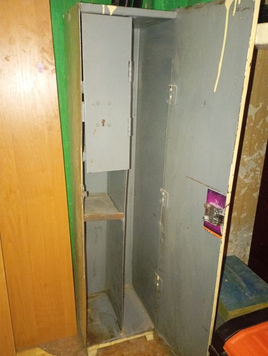 сейф металлический