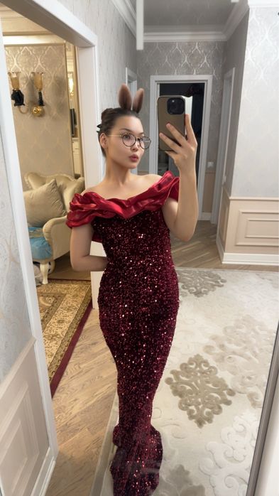 Платье вечернее.