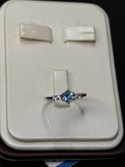 Золото 585  Кольцо Масса: 2.02