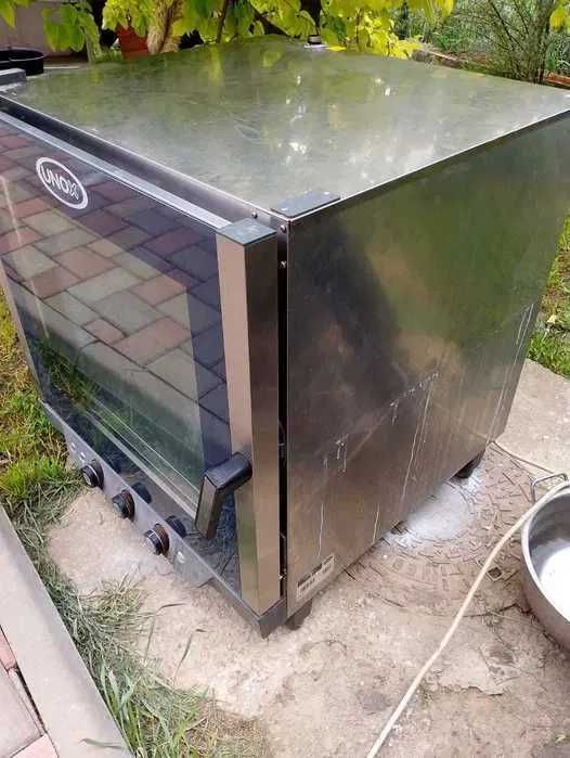 Cuptor convectomat de patiserie gastro 6 tavi  60x40 cm  Unox 9kw