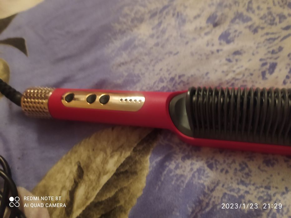 Продам расчёску для выпрямления волос