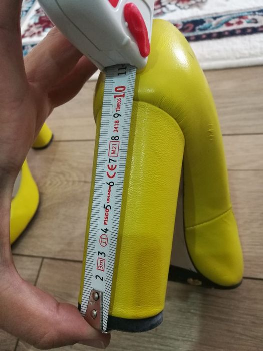 Красивая женская обувь