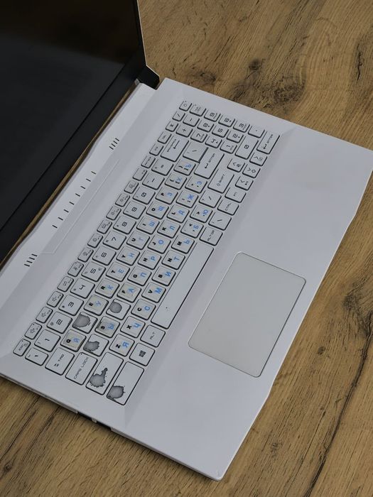 Мощный ноутбук MSI I7 11800h/rtx 3050TI 4g  /ssd 512/озу8 ddr4/экра 15