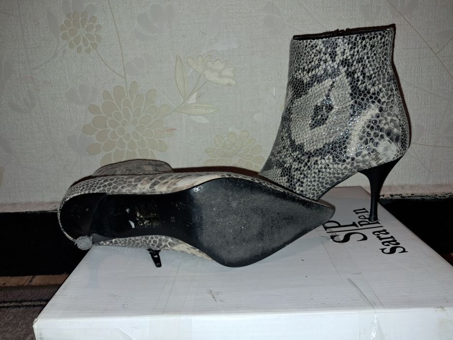 Боти, естествена и еко  кожа.