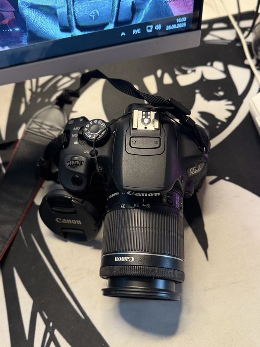 Canon EOS 700D + EF-S 18–55mm IS STM