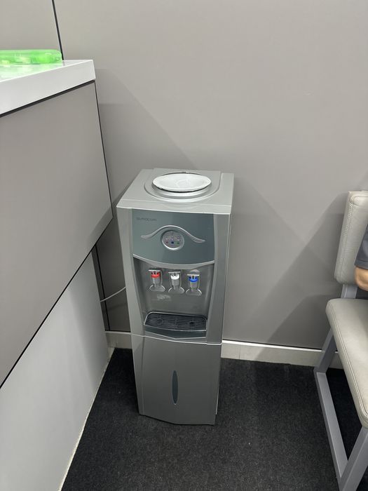 Куллер сломана пластмасса в остольном работает