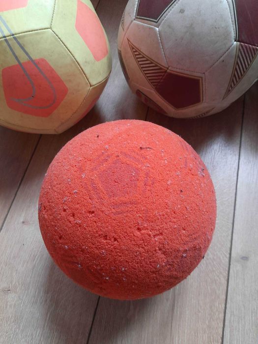 Баскетболни топки за любители, много приятни за игра и забавление.