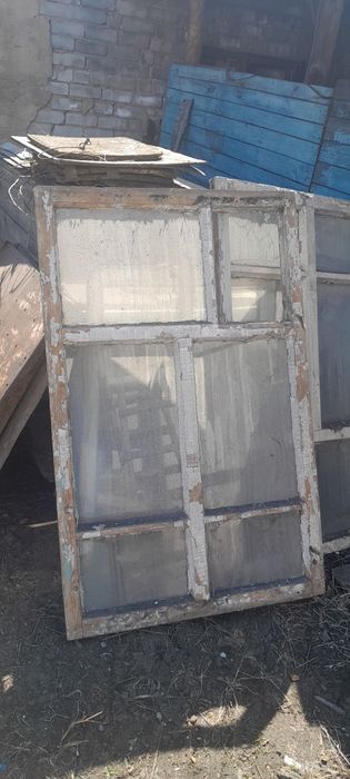 Отдам даром оконные рамы б.у.