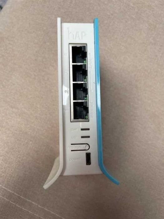 Router MikroTik hAP lite TC