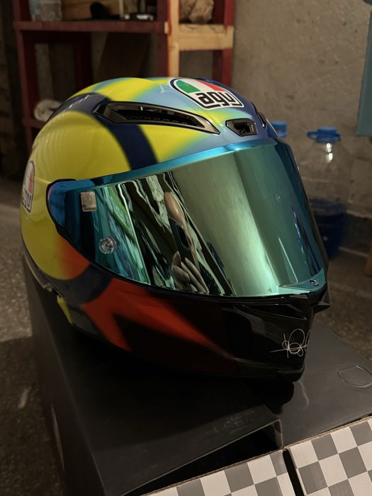 Продава каска AGV PistaGP RR SoleLuna