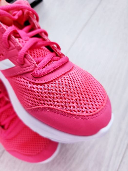 Розови дамски маратонки адидас/ adidas размер 36 2/3