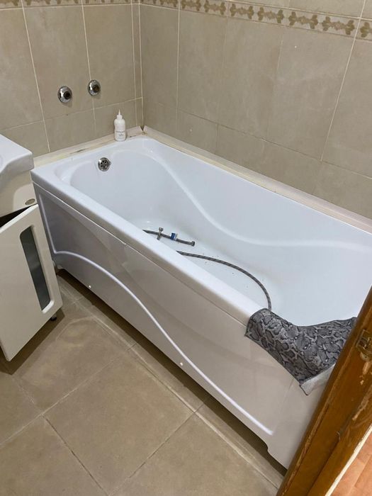 Б/у ванна, раковина, зеркало