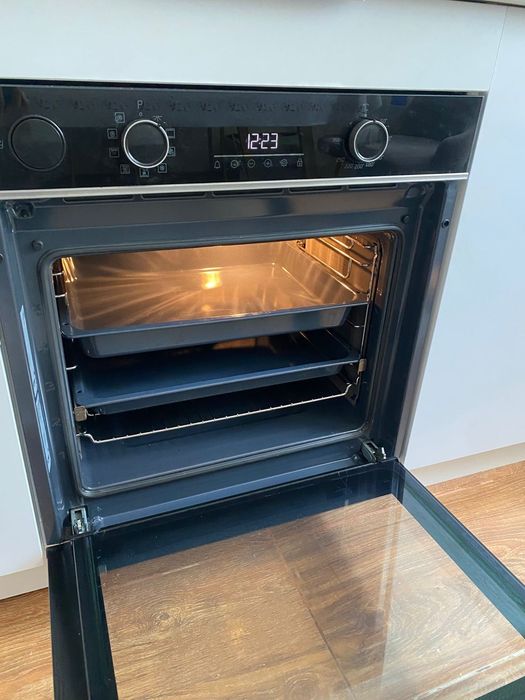 Духовой шкаф BEKO