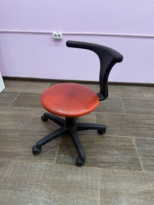 Стул,помощник,стул