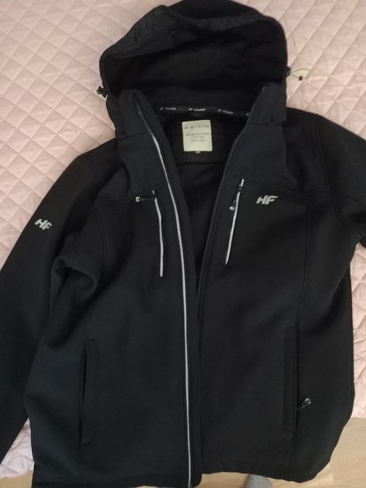 Vând haină termoizolantă HF mountain