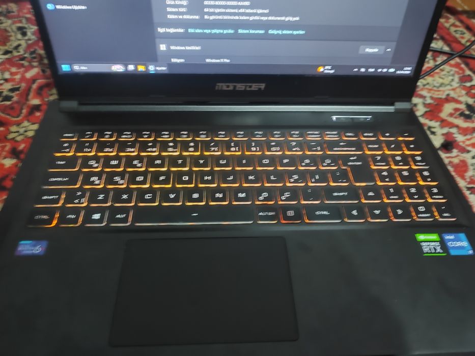 Monster Noutbook Abra V18.2