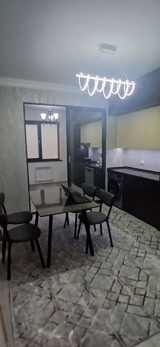 Сдается 3-х комнатная квартира. Все удобства есть. Заходи и живи.