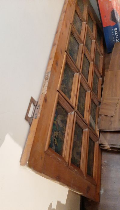 Продаётся Деревянная Дверь