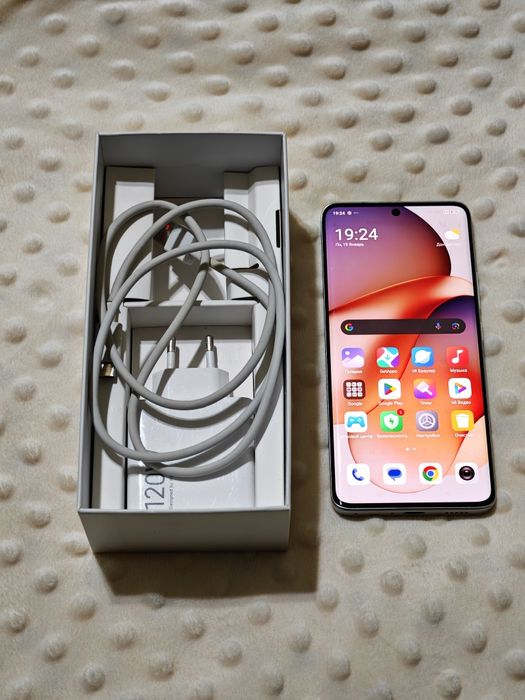 Redmi Note 13 Pro Plus 256 gb Ram 8