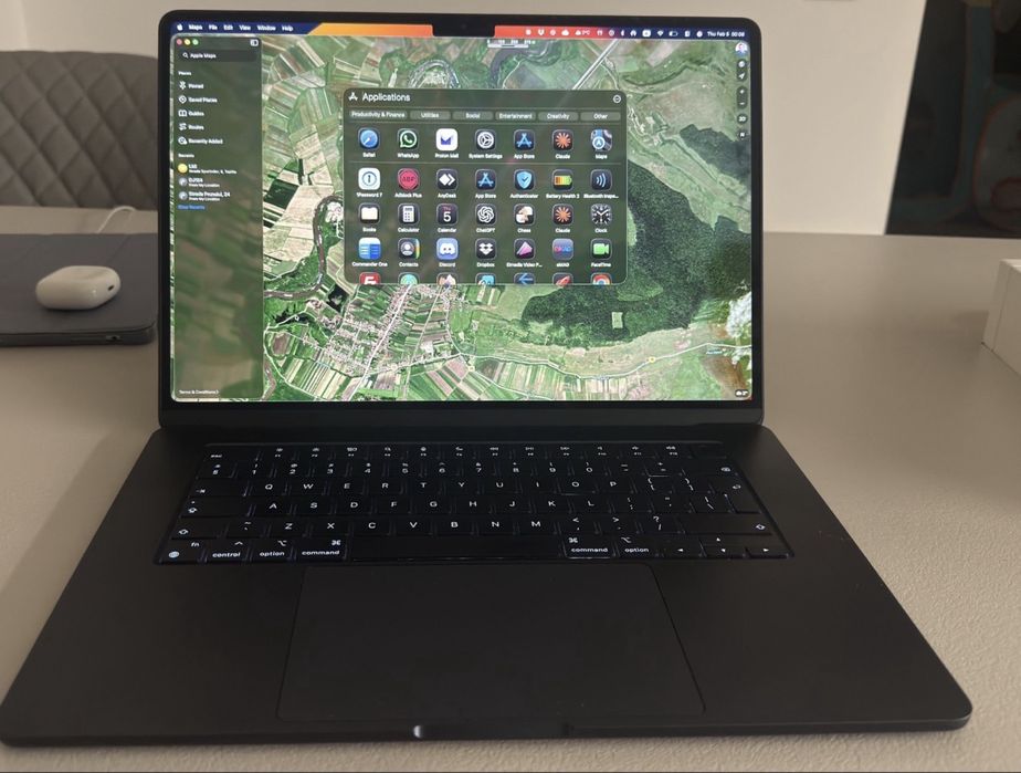  MacBook Air 15 inch**M2**8GB**256 SSD**2023