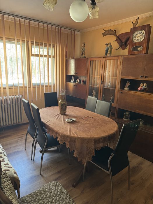 Se vinde apartament cu 3 camere