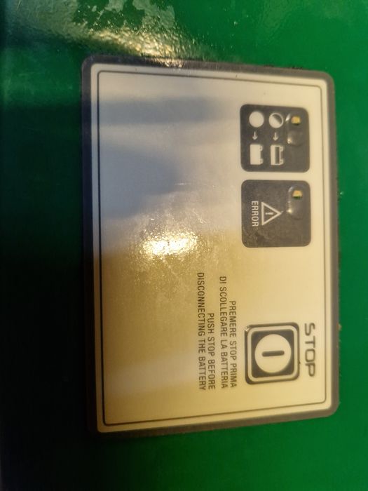 Мощно Зарядно За Акумулаторни Батерии Hoppecke trakSW6 Германия 24В 80