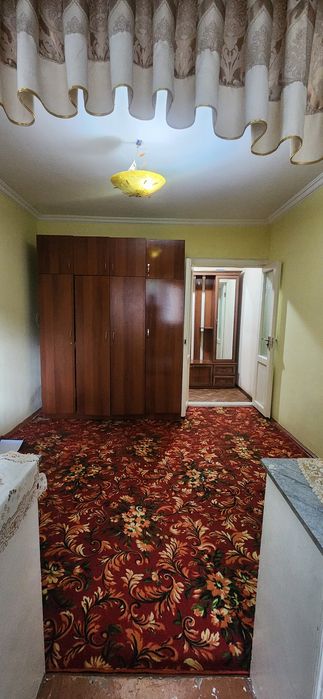 Срочно продается 2 ком..квар.. 2 этаж Мархабо