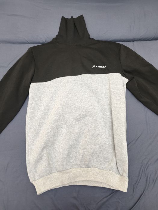 Кофта теплая с горлом