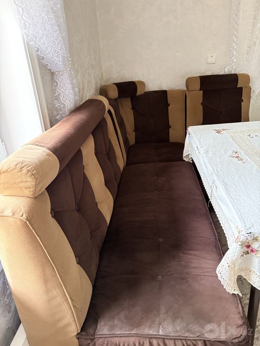 Oshxona yumshoq mebeli sotiladi