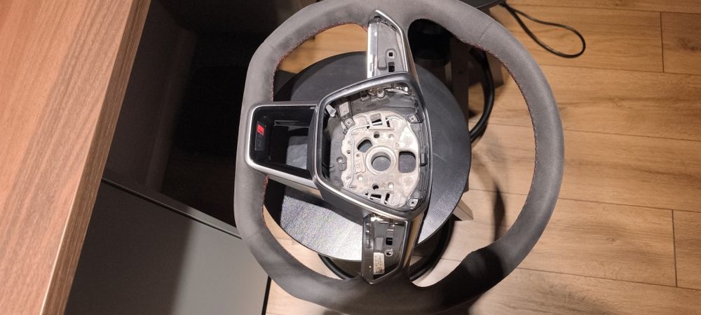 Оригинален Audi RS Q8 OEM волан Alcantara Flat Bottom – 4M0 419 091 T