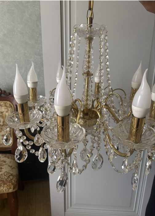 Продам чешскую люстру Богема