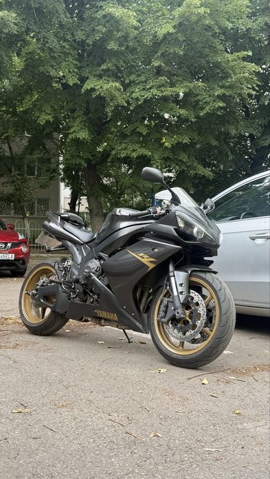 Yamaha R1 2008 rn19