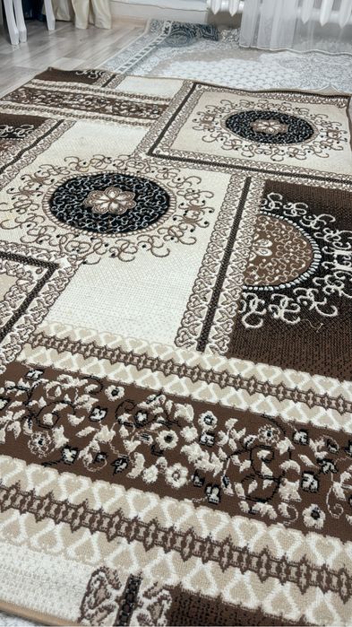 Продам ковер в отличном состоянии