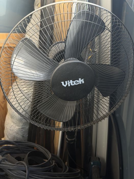 Ветилятор Vitek бу