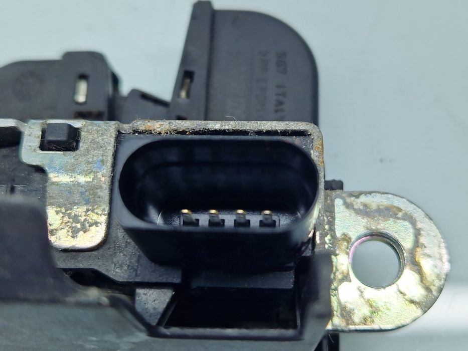 Broasca haion Volkswagen Golf 6 (5K1) [Fabr 2009-2013] Hatchback 5K082