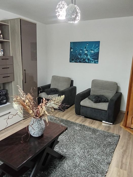Vand apartament 2 camere