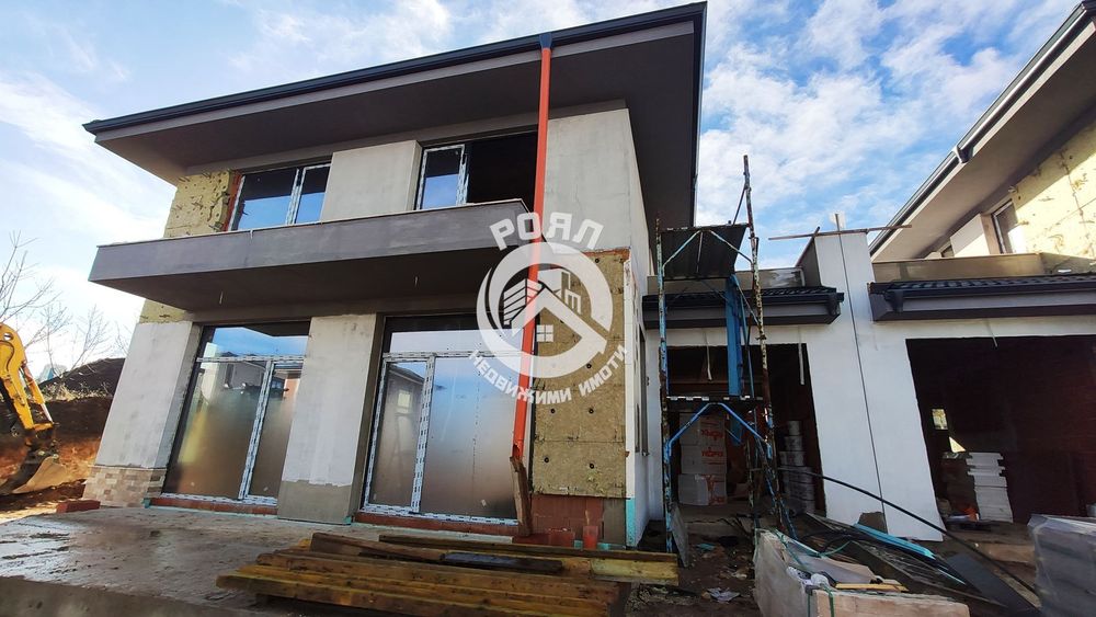 Продава се Къща в с. Марково, Област Пловдив - 203 кв.м за 1654 €/кв.м - Снимка #1