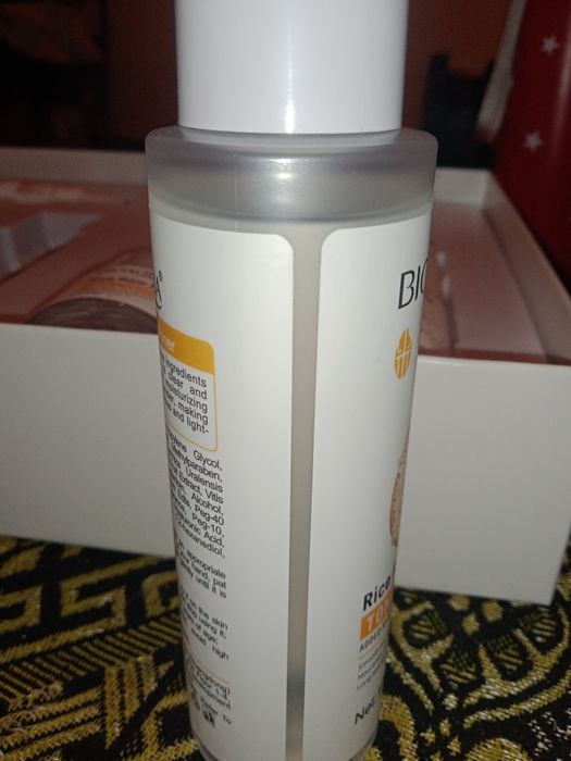 Bioaqua oqartiruvchi guruchli nabor