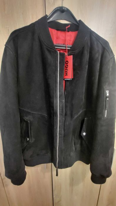 Hugo Boss ново кожено яке Тип Бомбер