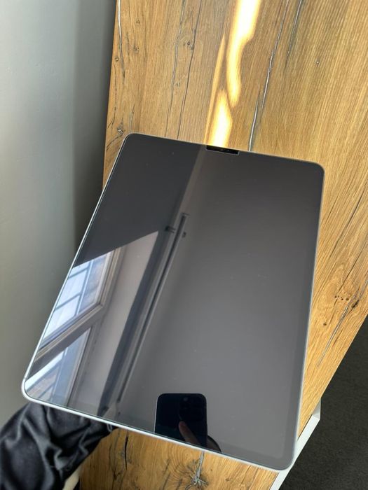 IPad pro 12.9-inch 128GB (6th Generation)
