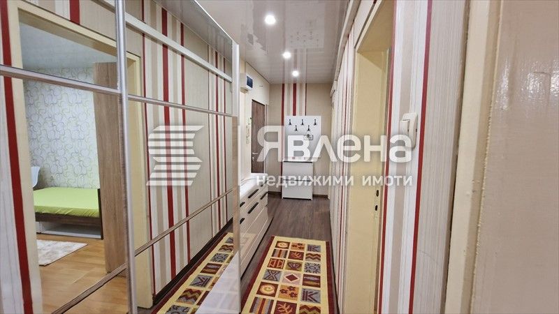 Дава се под наем Тристаен апартамент в София, Красно село - 80 кв.м за 650 € - Снимка #2