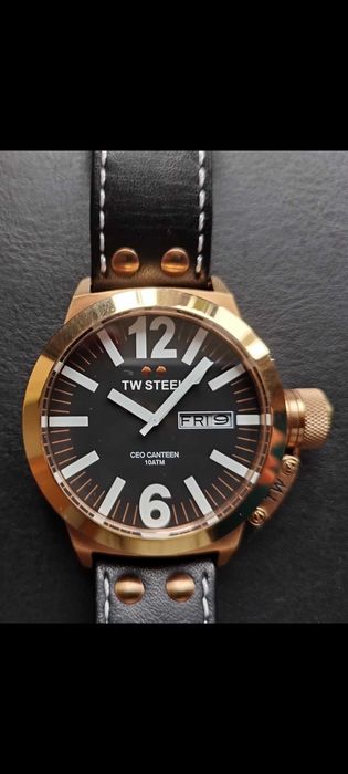 Продавам TW Steel Watch CEO Canteen 45MM Rose Gold CE1021