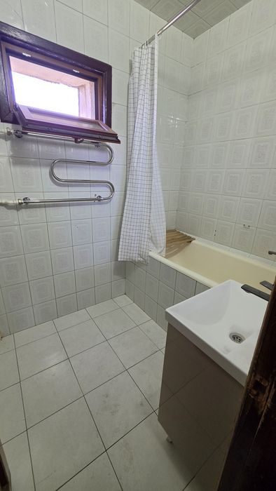 Срочно продаётся Метро Новза 3х ком