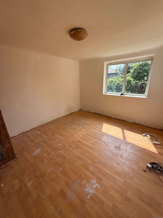 Casa si teren de vanzare com. Cornesti Dambovita