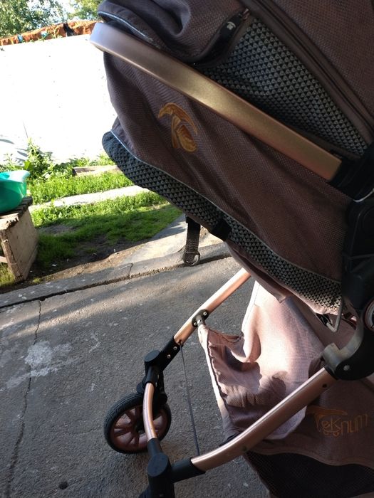 Продам коляску для детей