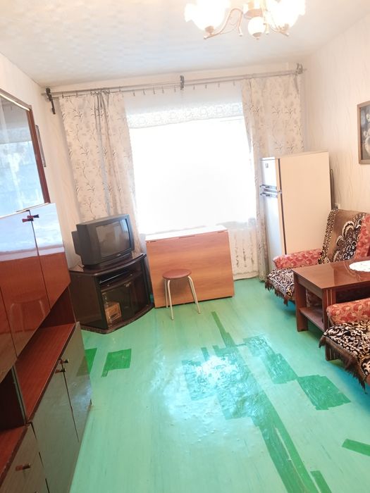 Продам 2 х комн. 2-30, 1 этаж.